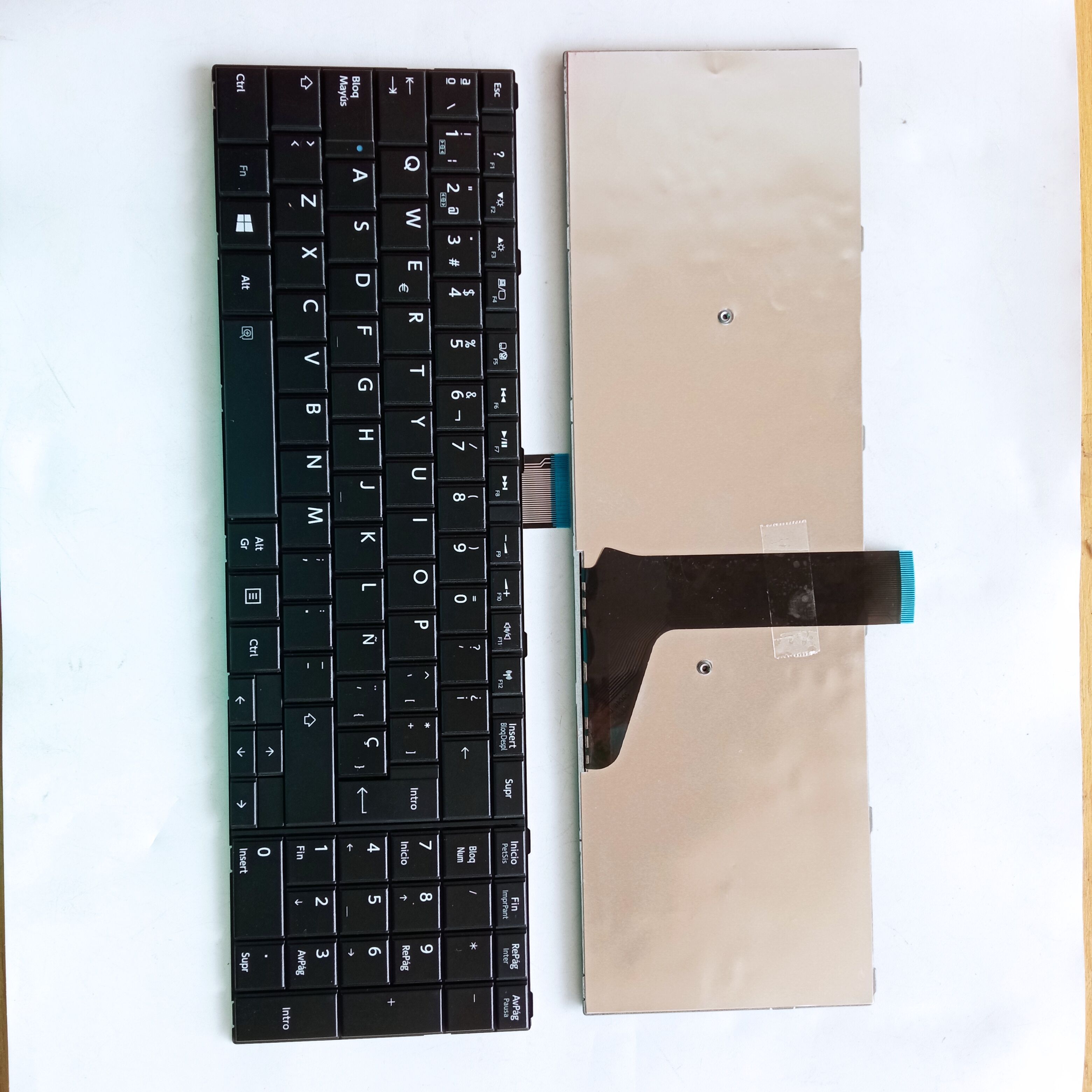 Picture of New Replacement Laptop Keyboard For TOSHIBA S50/L50-A BLACK (OEM) SP Layout